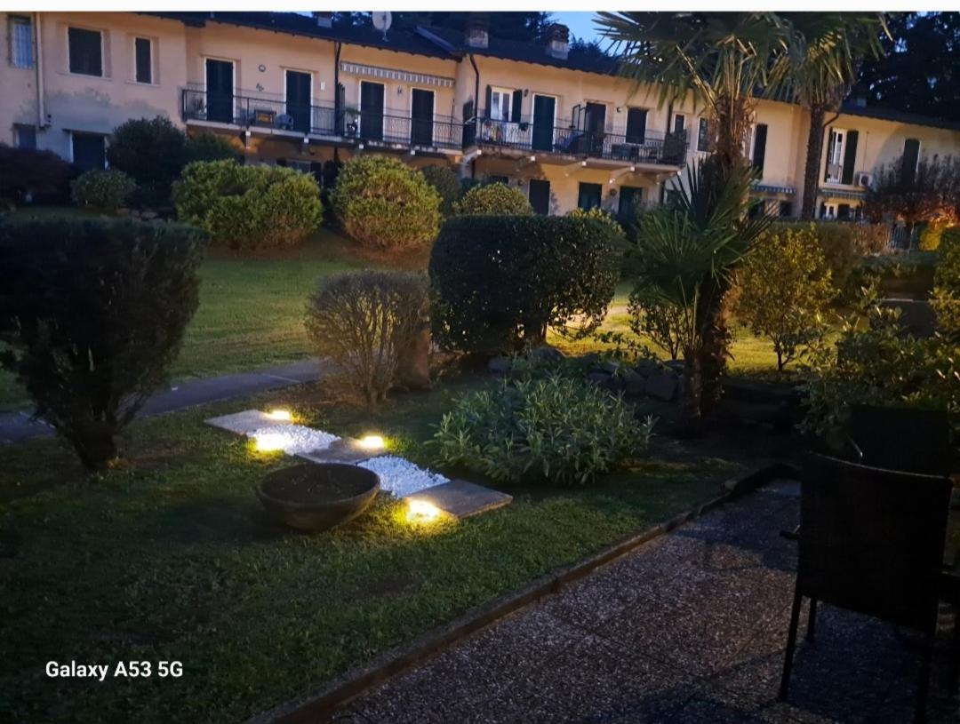 Ina Villa Lavena Ponte Tresa Buitenkant foto